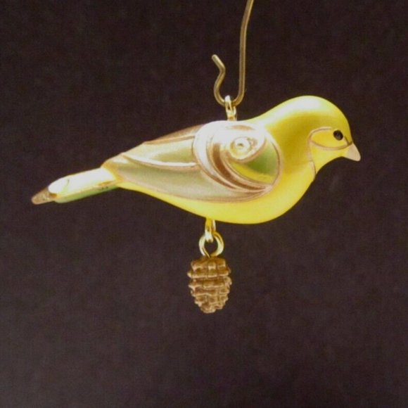 2023 HALLMARK Keepsake LADY WESTERN TANAGER Miniature Ornament BRAND NEW - Picture 2 of 8